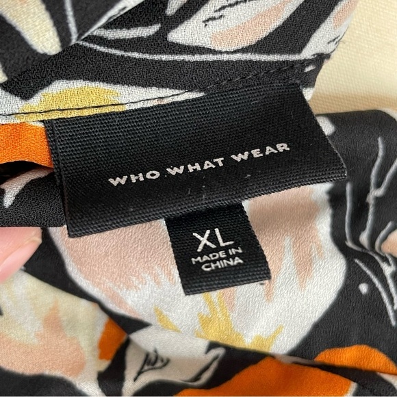 Who What Wear Fall Florals Sleeveless Blouse- Size XL - Picture 6 of 7